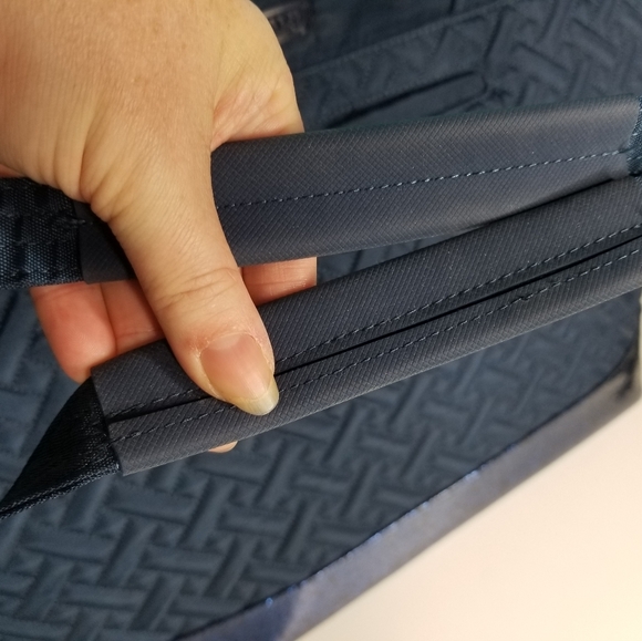 Lug Avion Travel Tote Navy - Picture 12 of 16